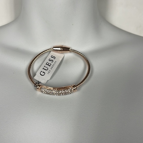 💦NWT Guess/Marciano Bracelet, Rose Color - Picture 2 of 3